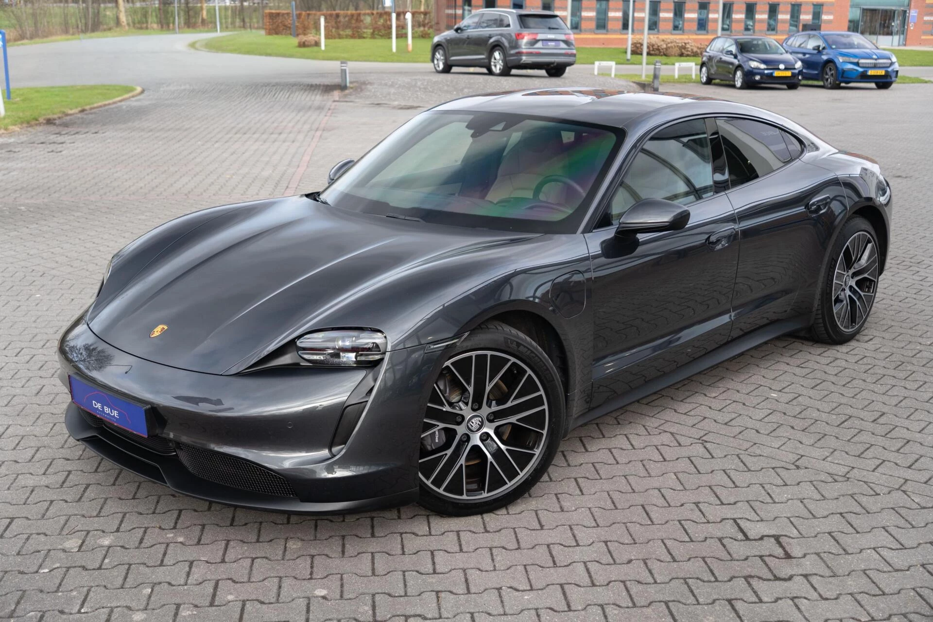 Hoofdafbeelding Porsche Taycan