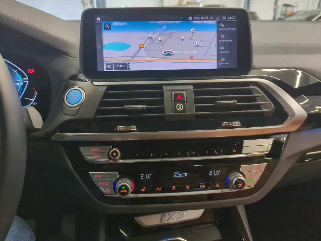 Hoofdafbeelding BMW iX3