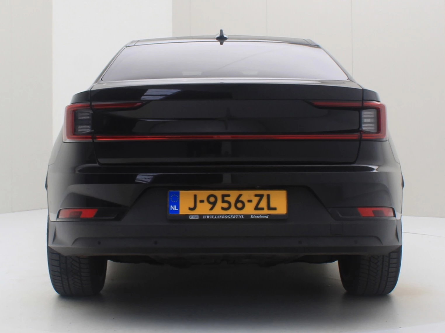 Hoofdafbeelding Polestar 2