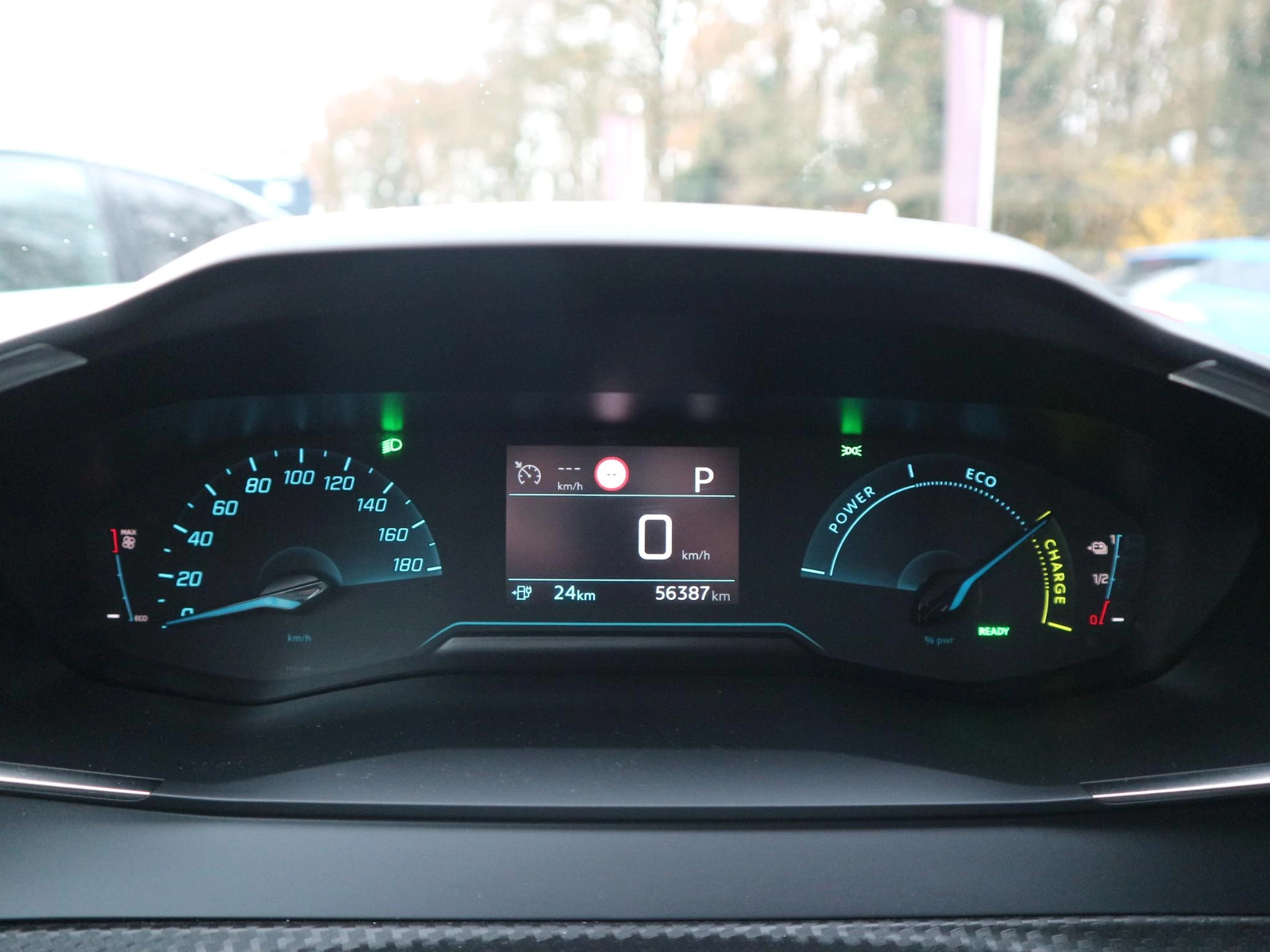 Hoofdafbeelding Peugeot e-208