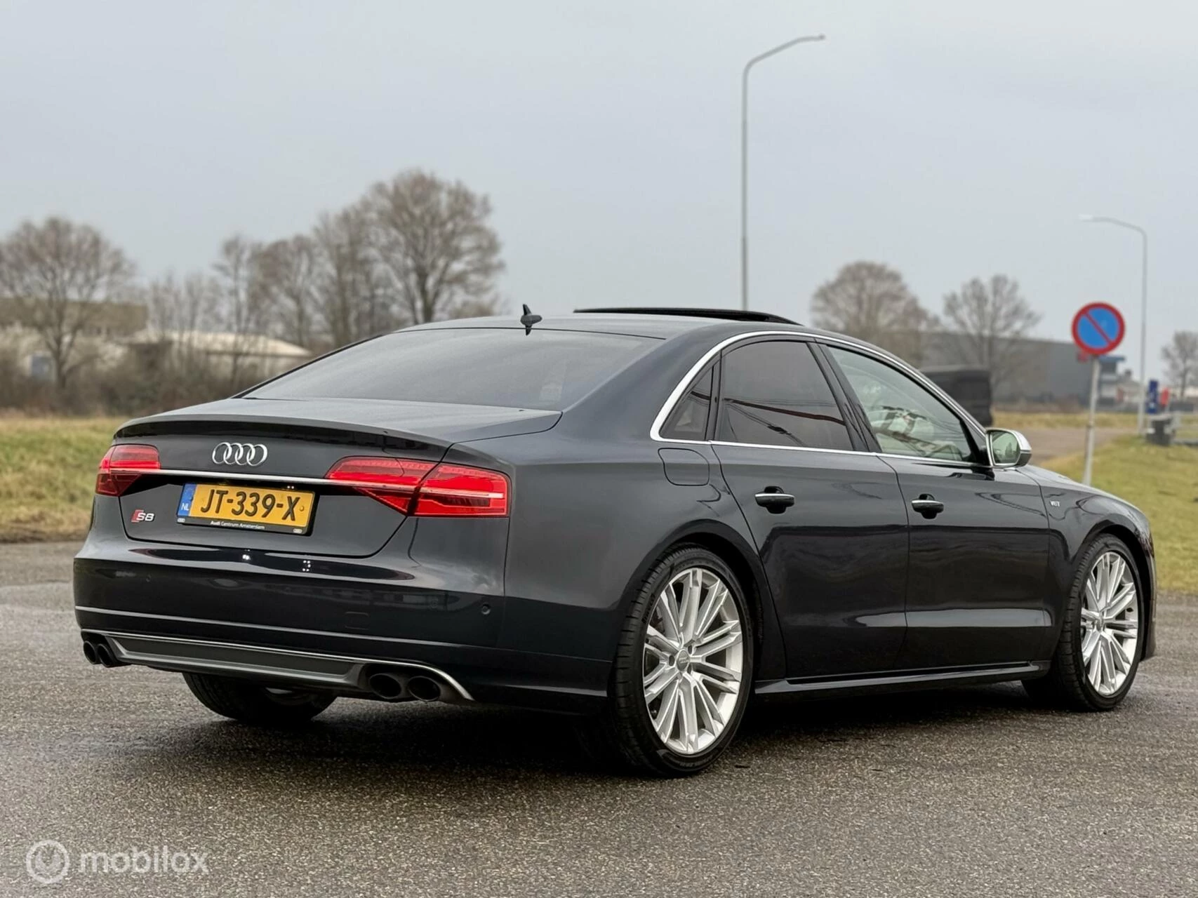 Hoofdafbeelding Audi S8