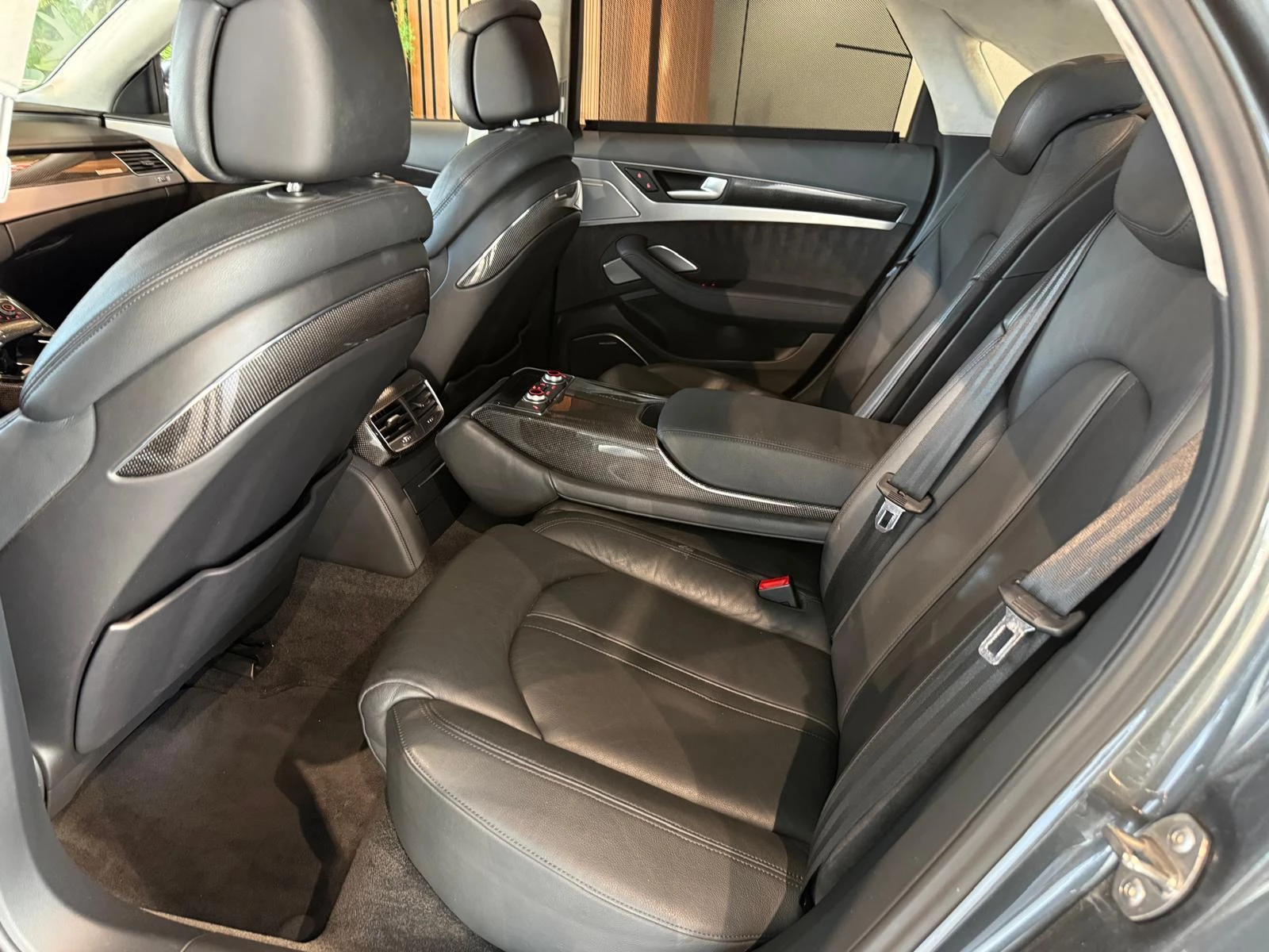 Hoofdafbeelding Audi A8