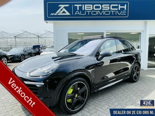 Hoofdafbeelding Porsche Cayenne Porsche Cayenne 3.0 S E-Hybrid LED koplampen 21" Keyless Panorama