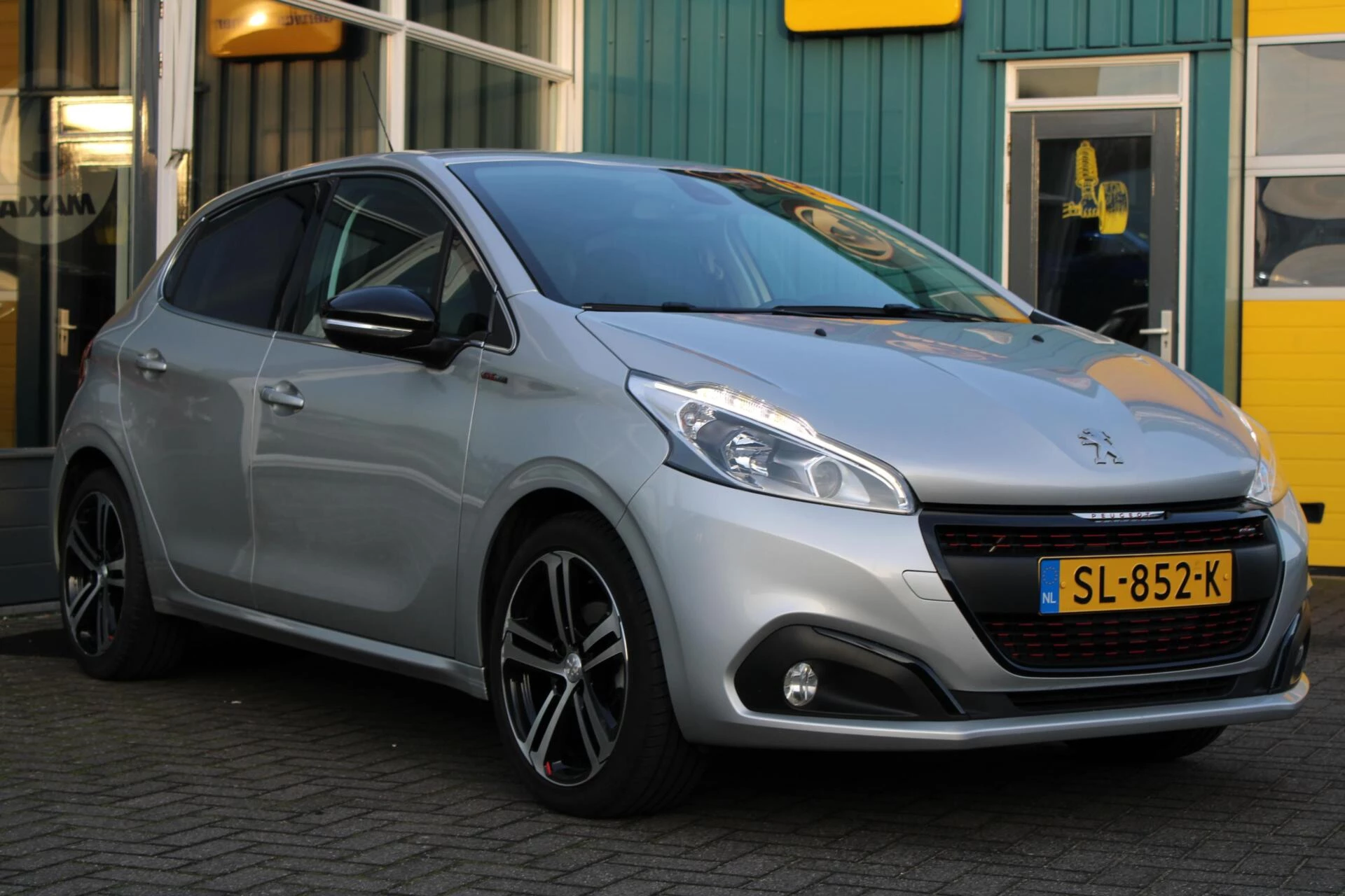 Hoofdafbeelding Peugeot 208