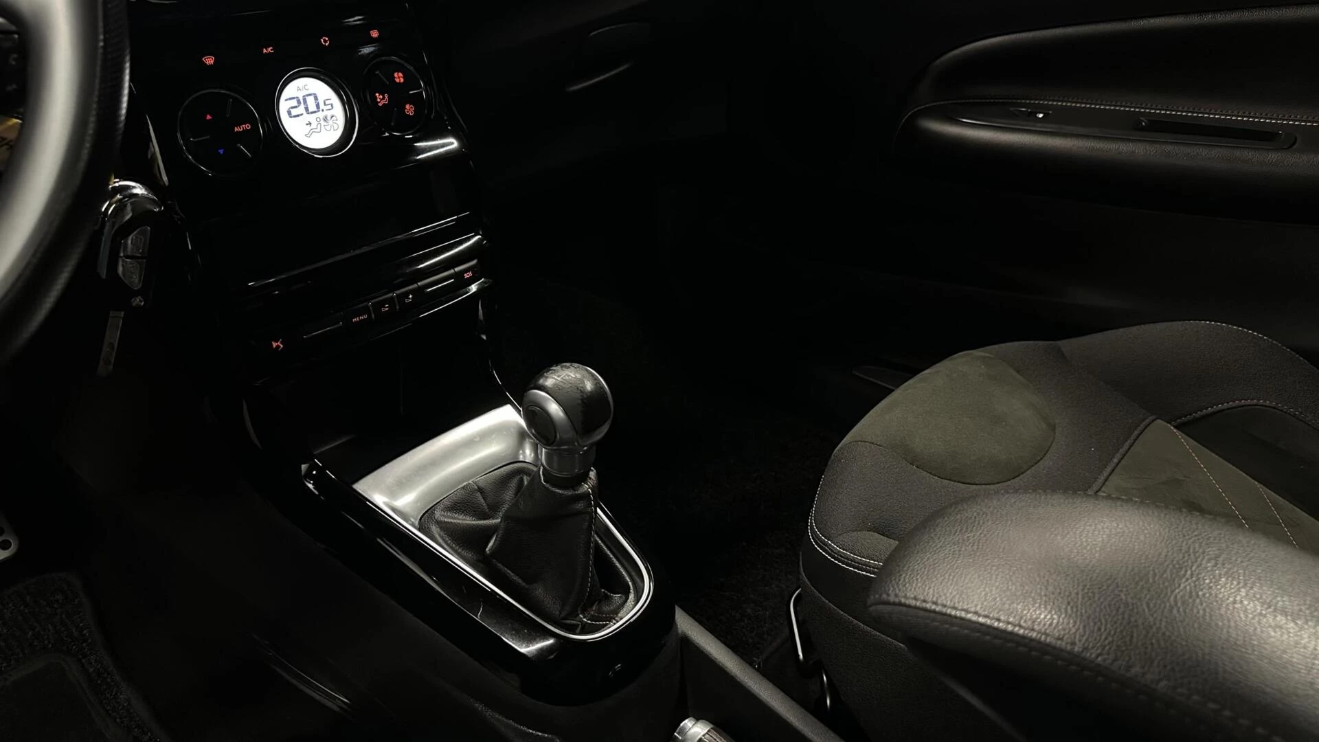 Hoofdafbeelding DS DS 3