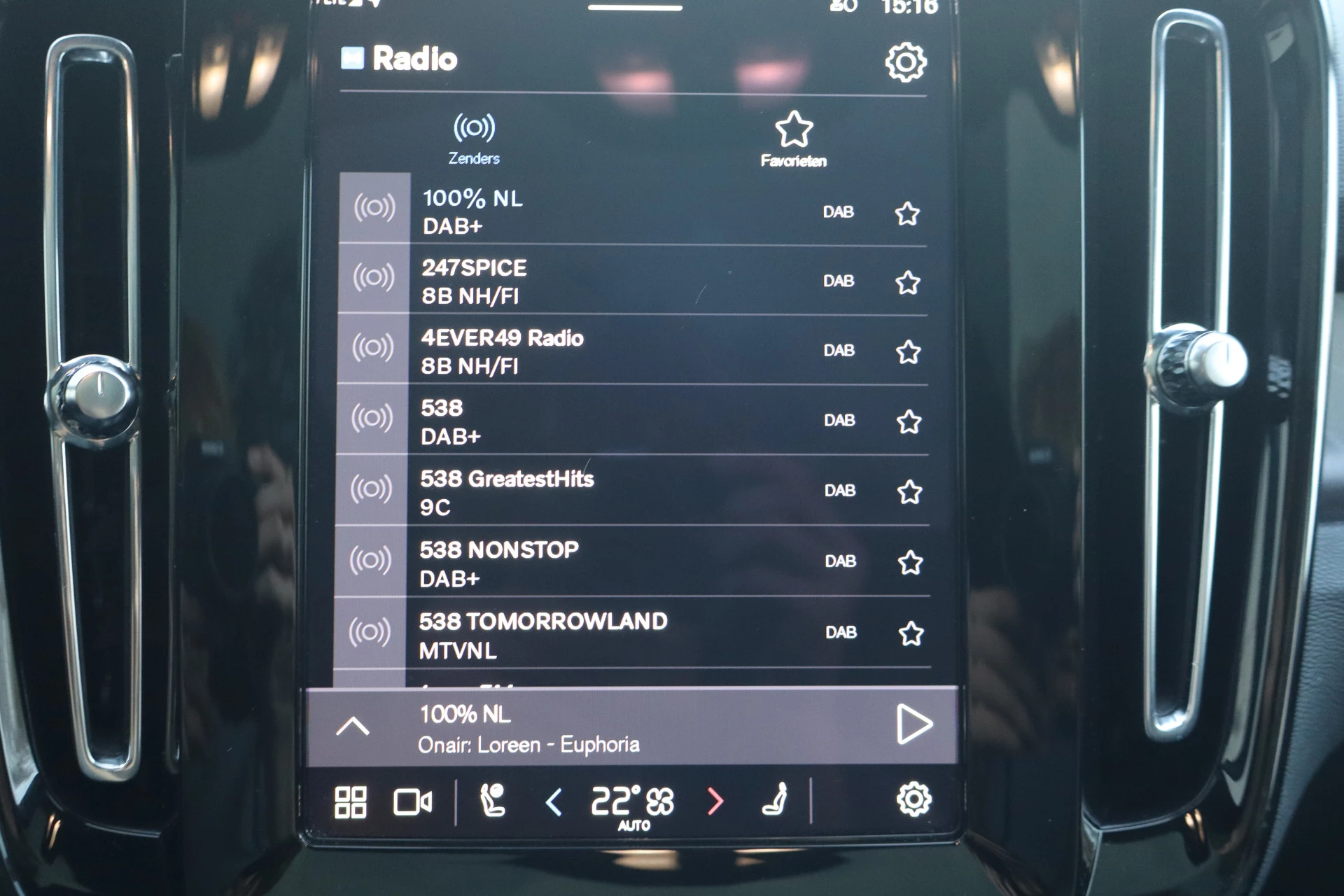 Hoofdafbeelding Volvo C40