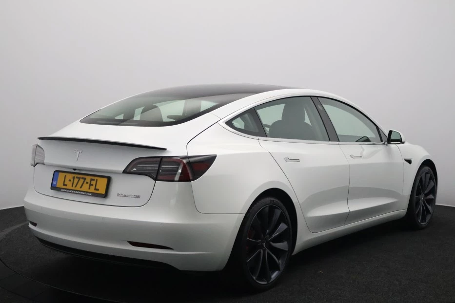 Hoofdafbeelding Tesla Model 3