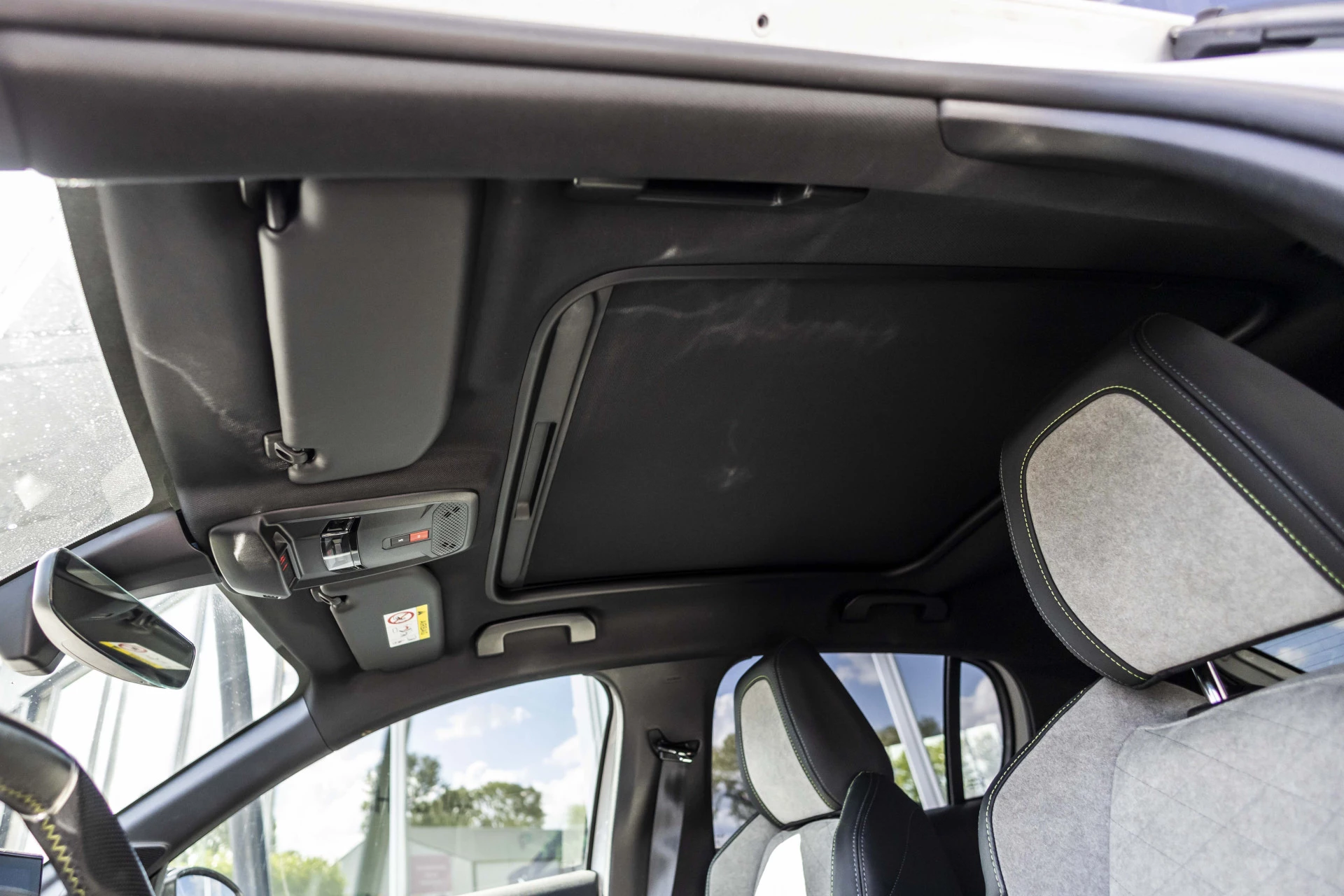 Hoofdafbeelding Peugeot e-208