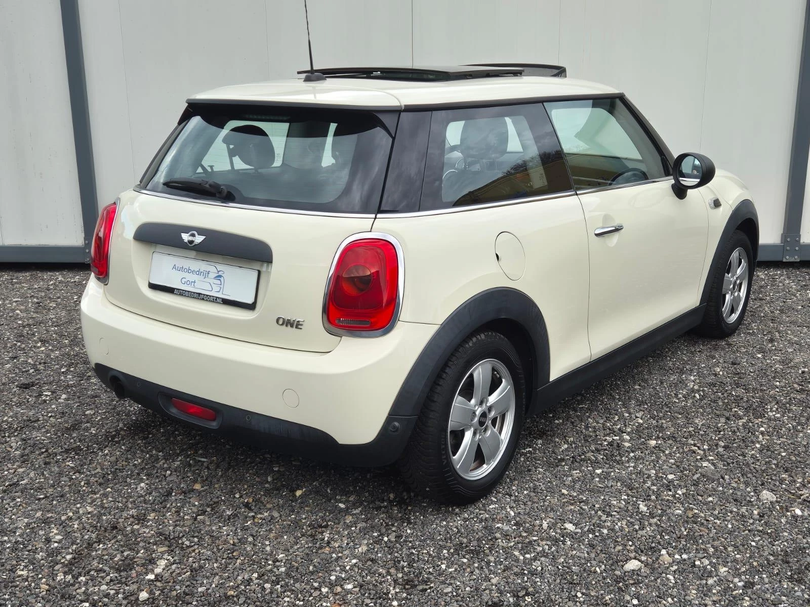 Hoofdafbeelding MINI One