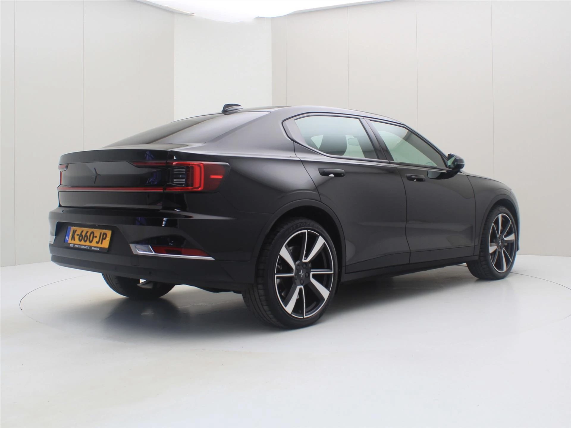 Hoofdafbeelding Polestar 2