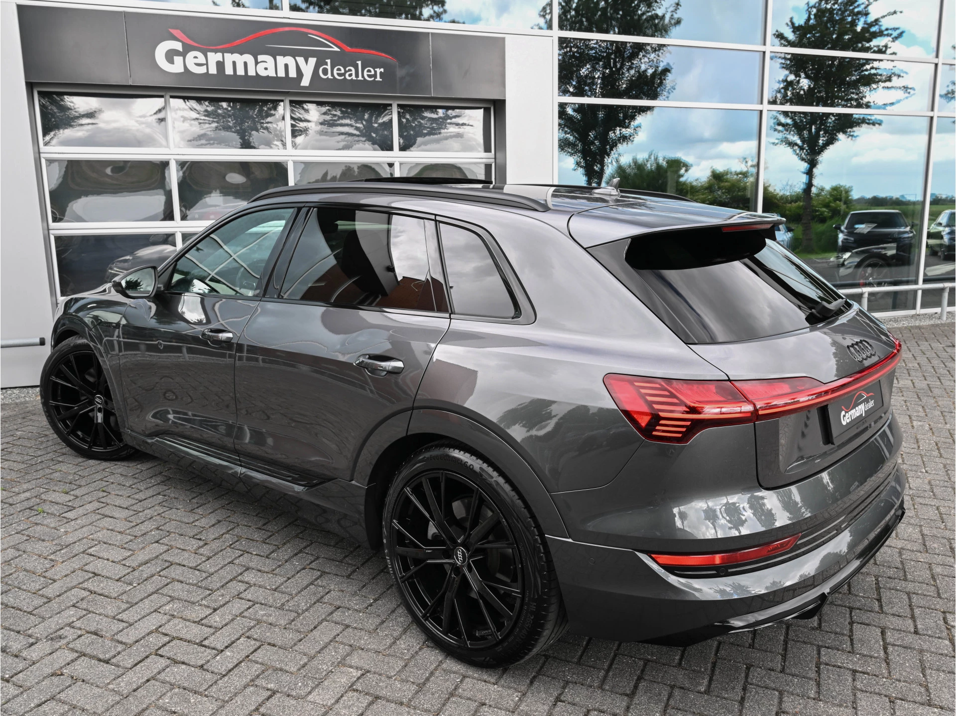 Hoofdafbeelding Audi e-tron