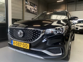 MG ZS EV Luxury 45 kWh ACC, Camera, Pano, Carplay