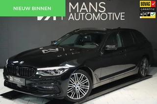 Hoofdafbeelding BMW 5 Serie BMW 5-serie Touring 540i xDrive / PANODAK / Soft Close / CAMERA / HUD / KEYLESS