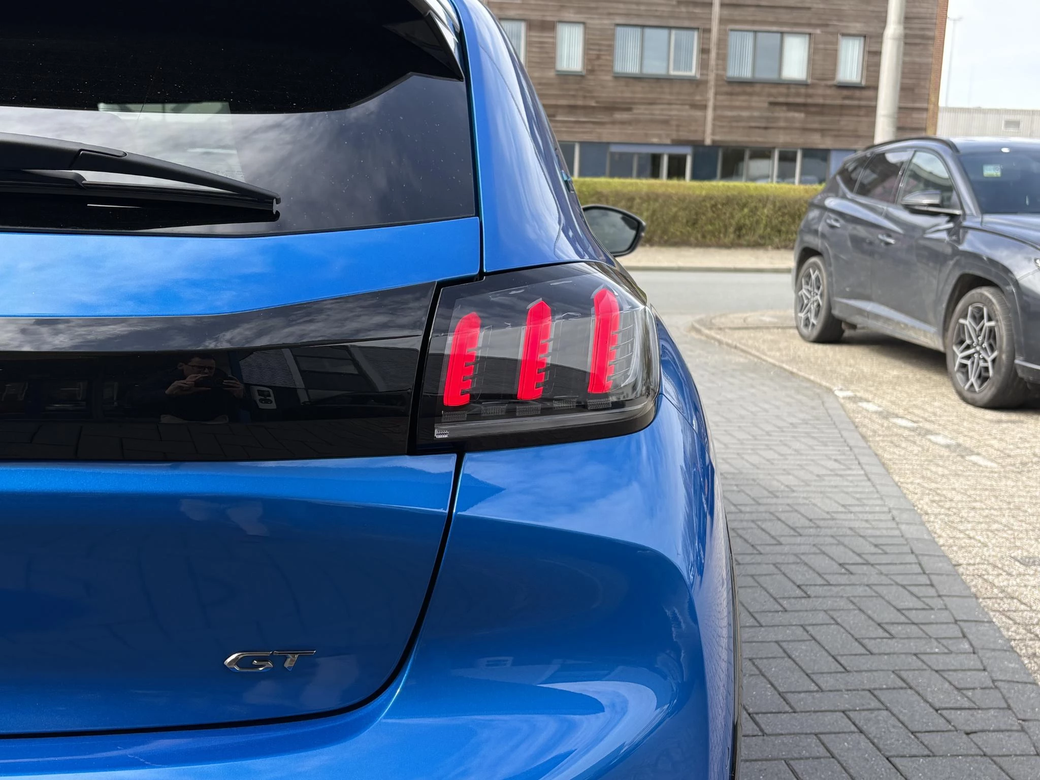 Hoofdafbeelding Peugeot e-208