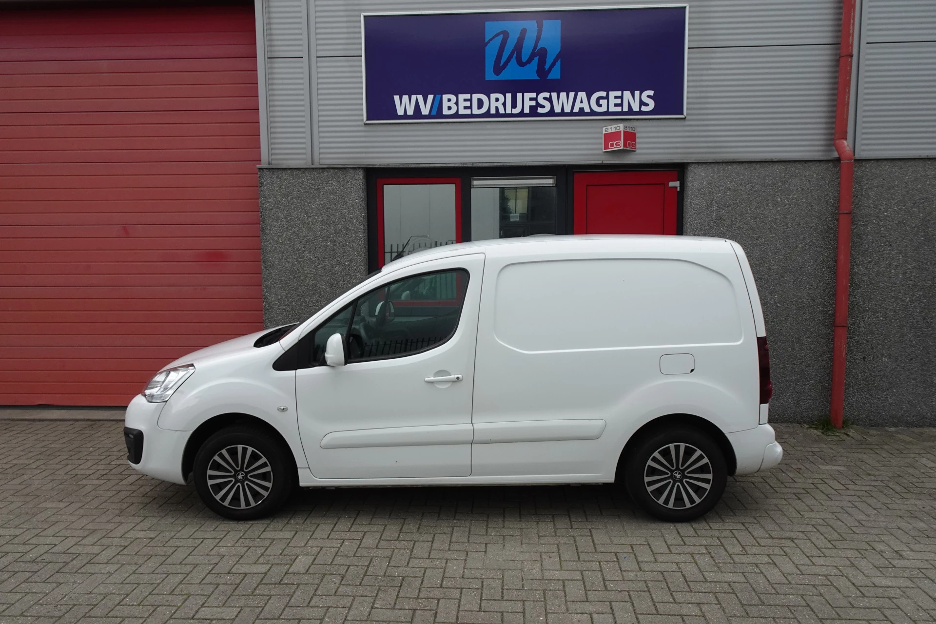 Hoofdafbeelding Peugeot Partner