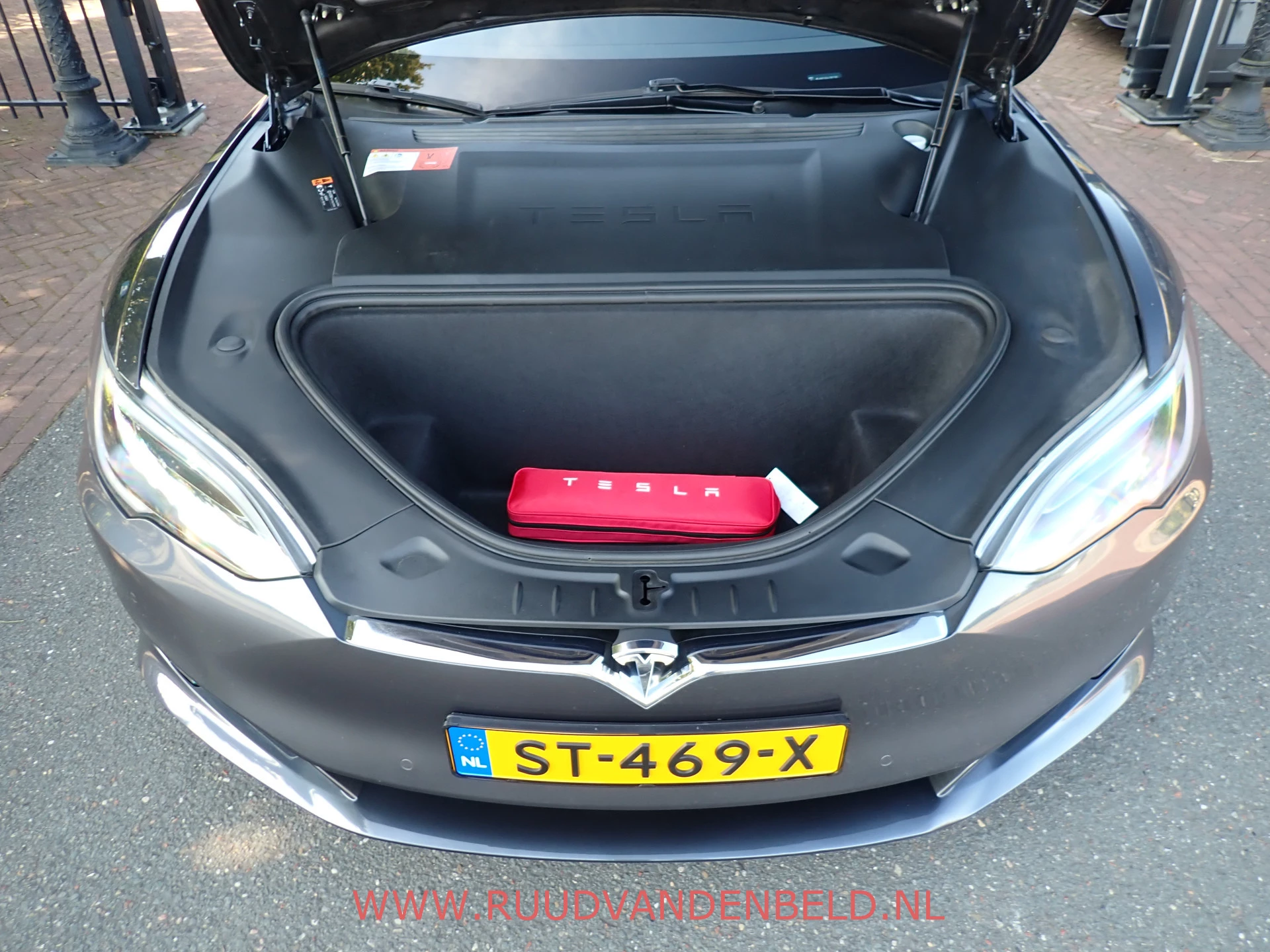 Hoofdafbeelding Tesla Model S