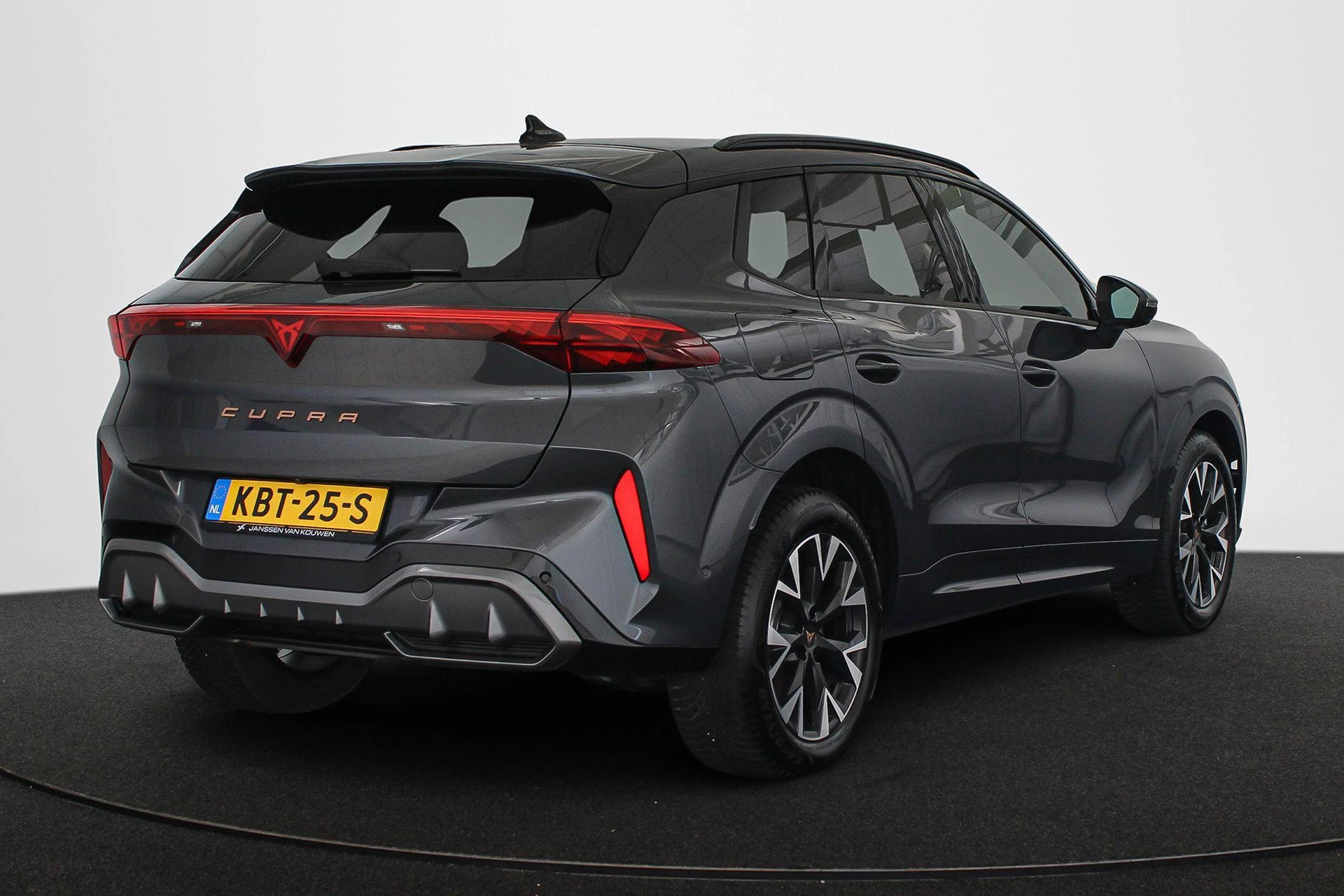 Hoofdafbeelding CUPRA Terramar