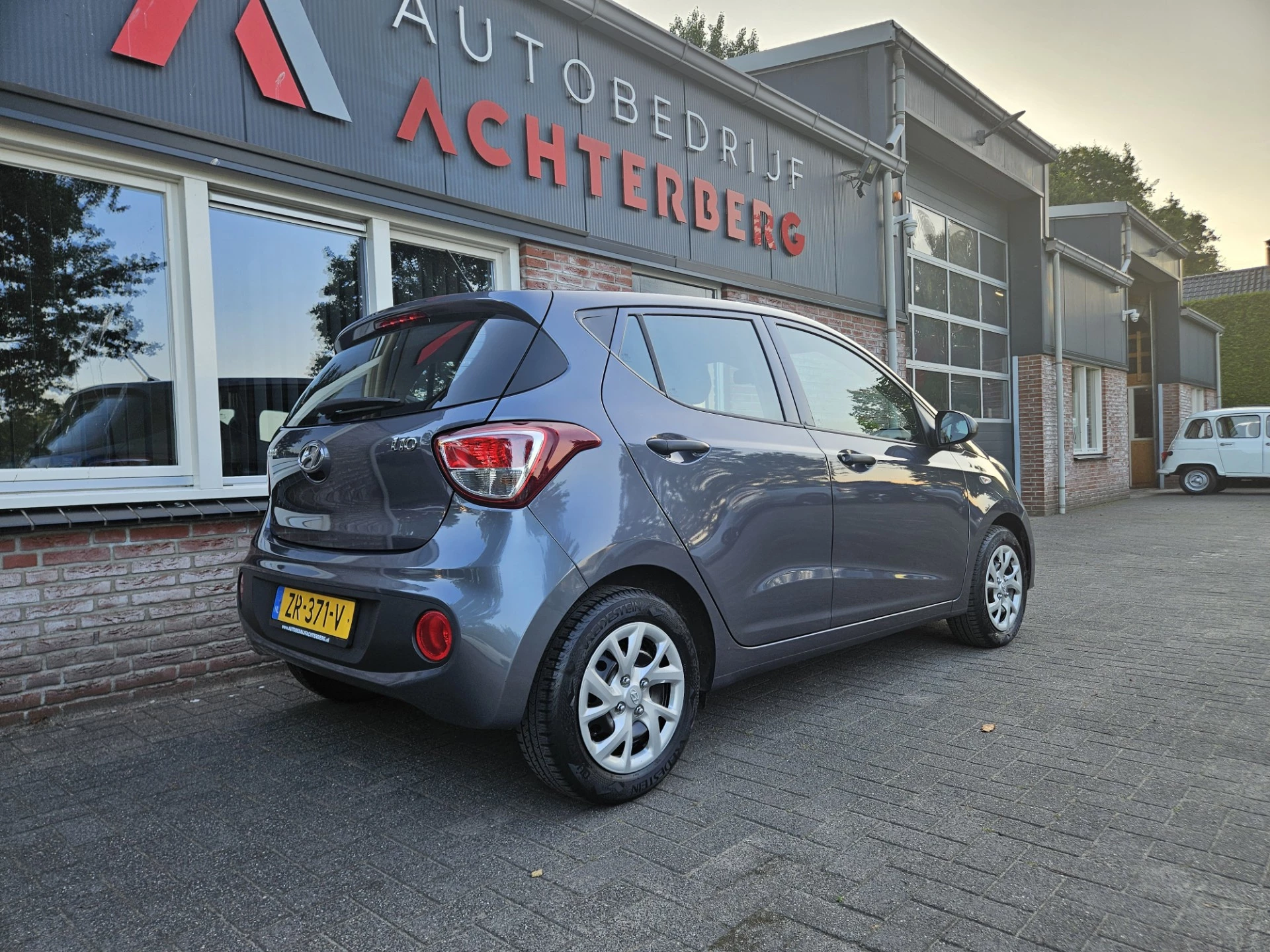 Hoofdafbeelding Hyundai i10