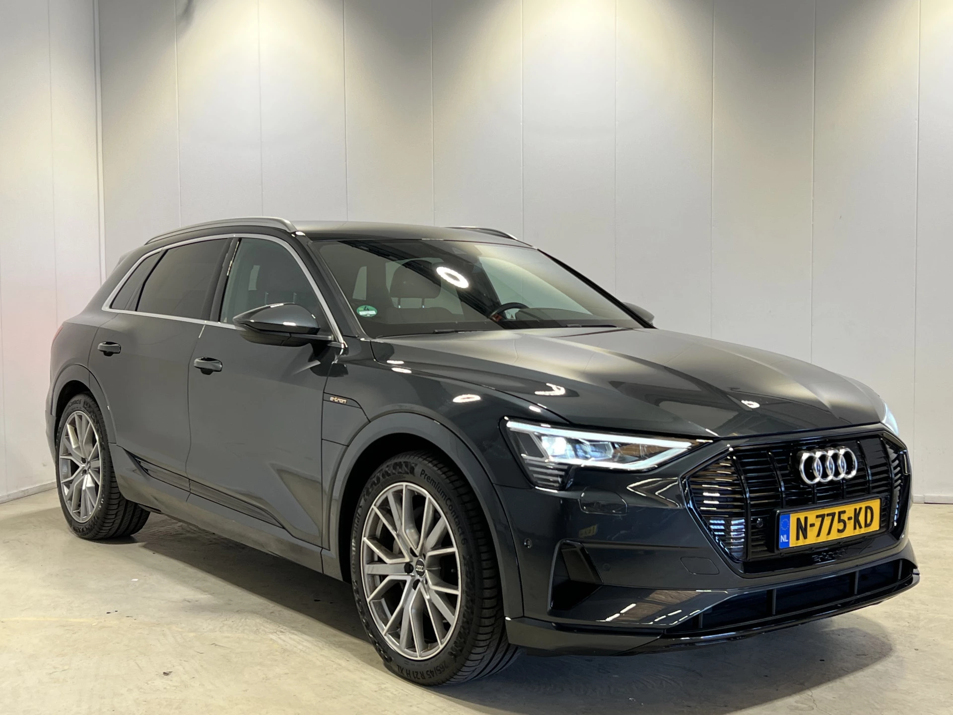 Hoofdafbeelding Audi e-tron