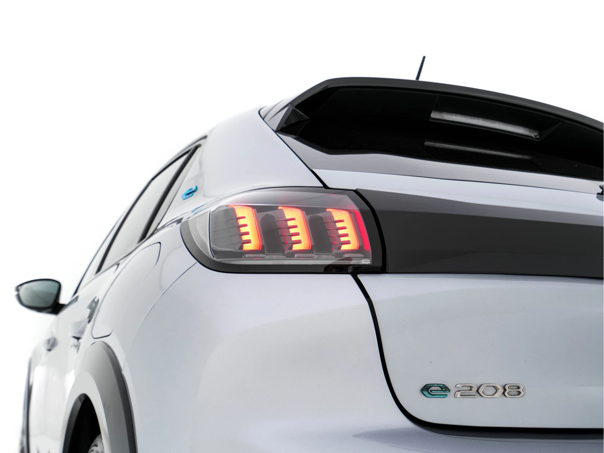 Hoofdafbeelding Peugeot e-208