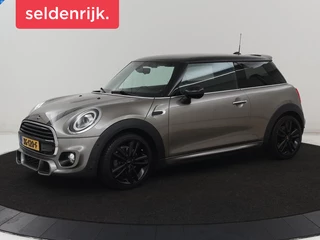 Mini Cooper 1.5 Cooper | Harman/Kardon | Carplay |  Sportstoelen | Full LED | Navigatie | Climate control | Park Assist | Cruise control | Getint glas