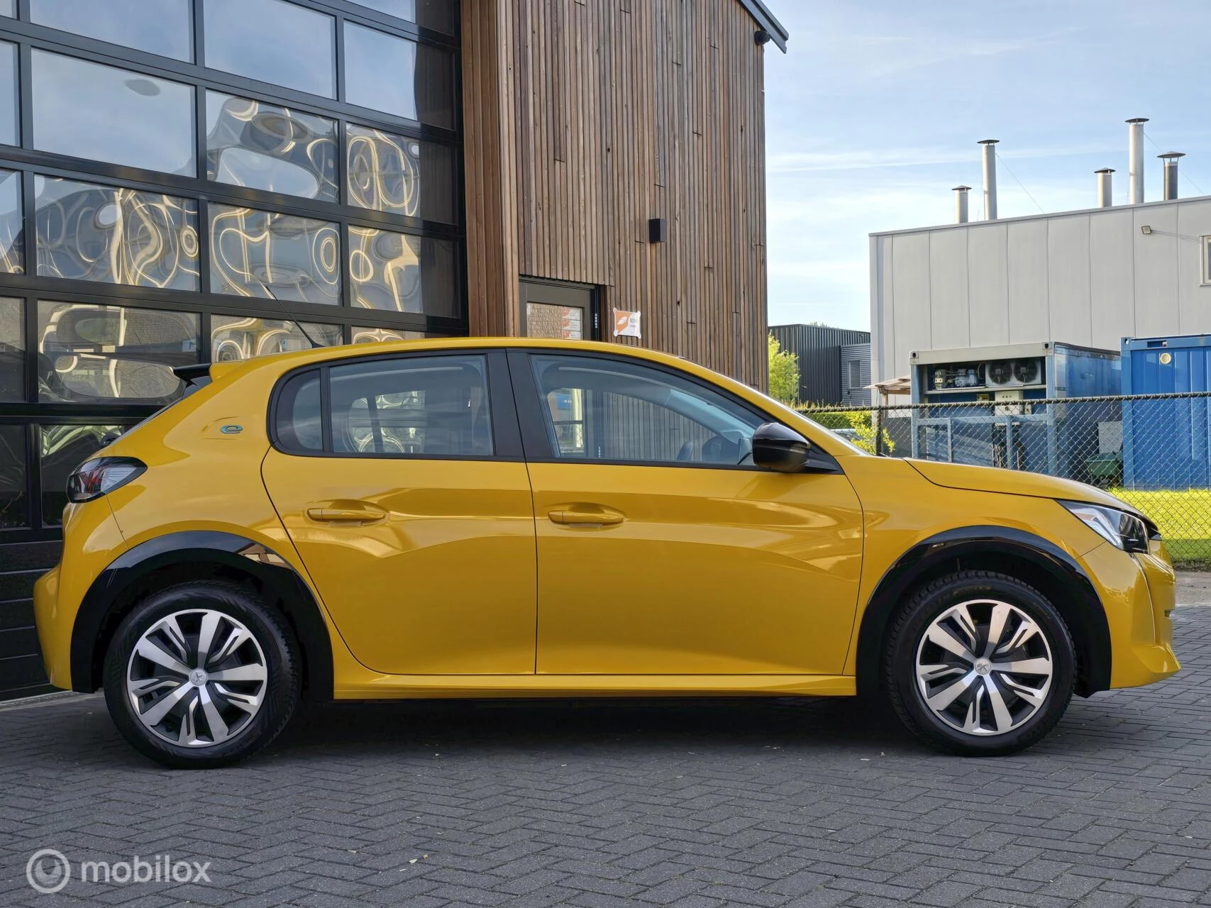 Hoofdafbeelding Peugeot e-208