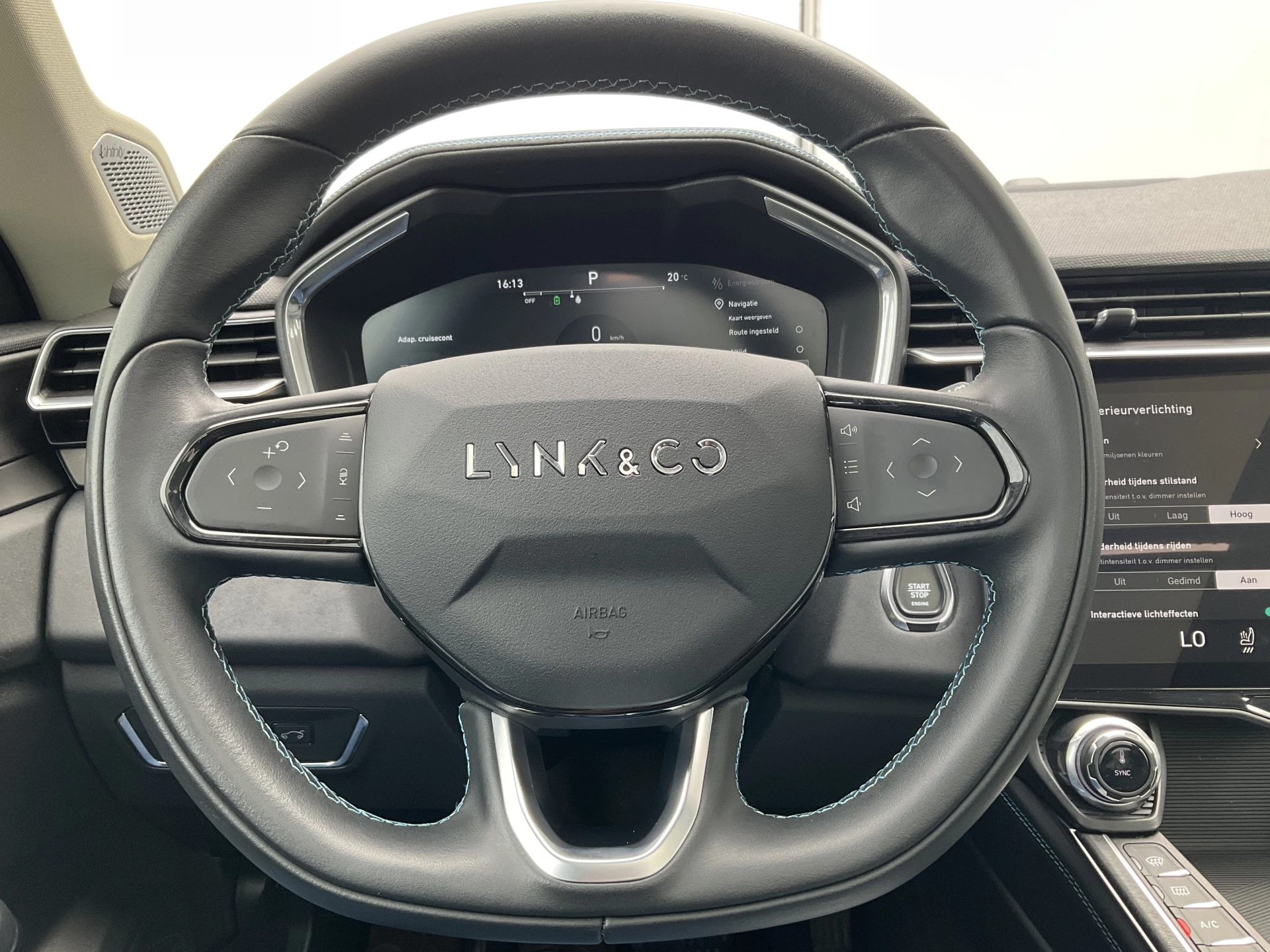 Hoofdafbeelding Lynk & Co 01