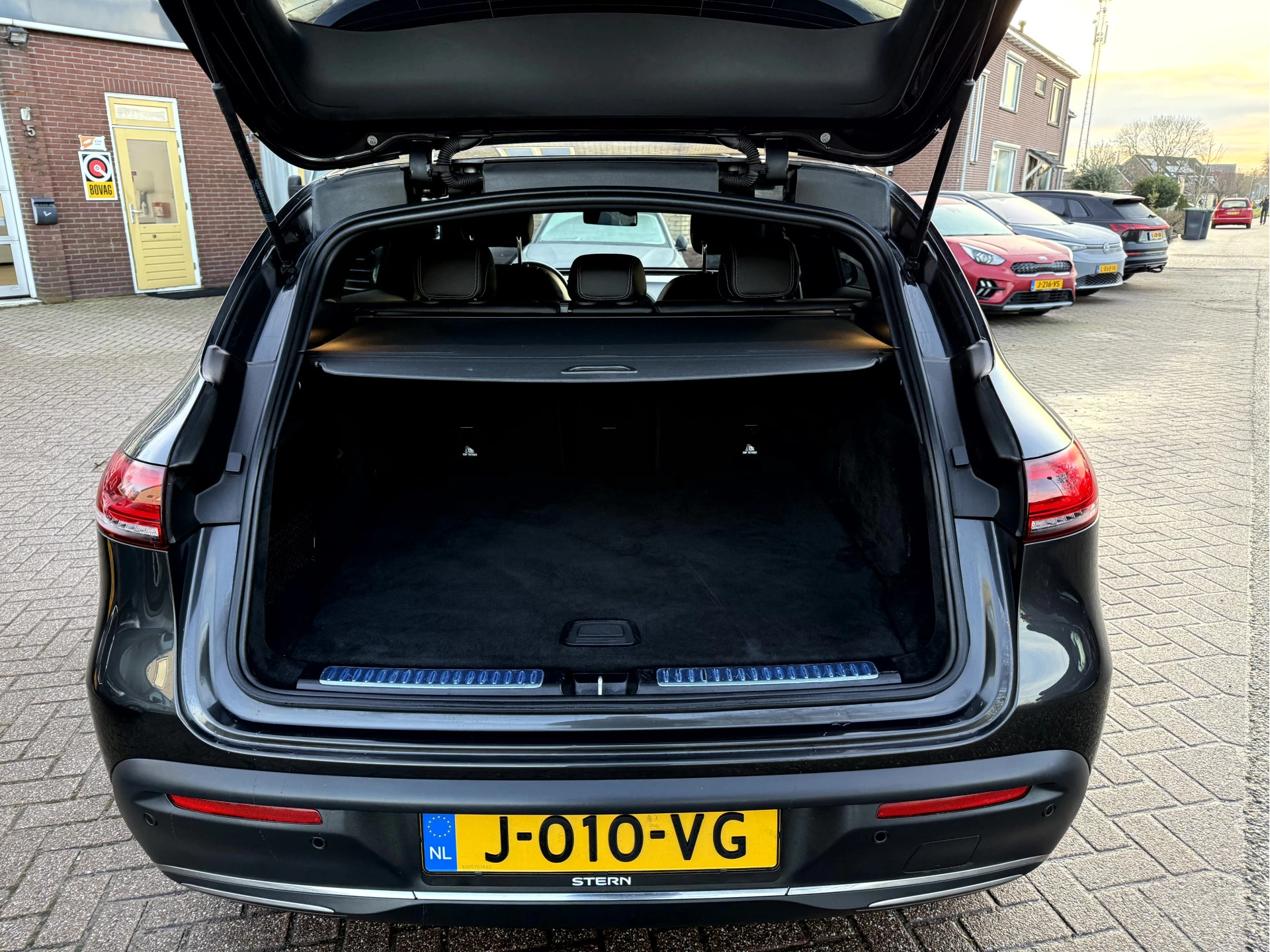 Hoofdafbeelding Mercedes-Benz EQC