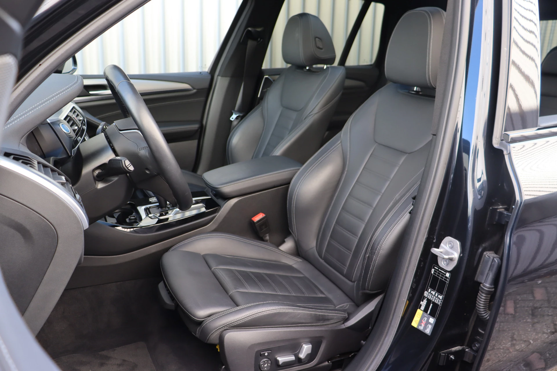 Hoofdafbeelding BMW iX3