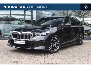 BMW 5 Serie Touring 530e M Sport Automaat / Panoramadak / Trekhaak / M Sportonderstel / Adaptieve LED / Stuurverwarming / Achteruitrijcamera