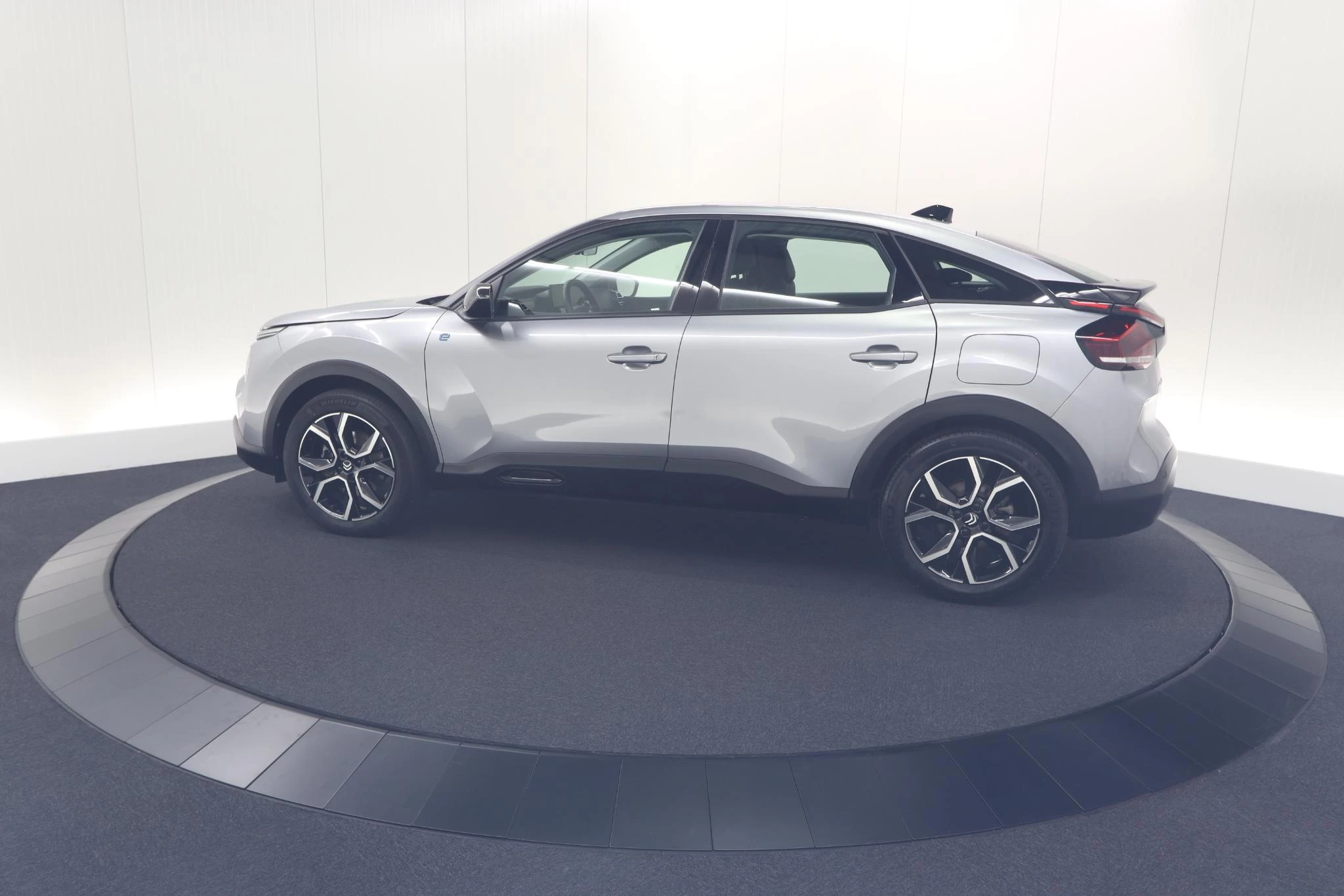 Hoofdafbeelding Citroën ë-C4