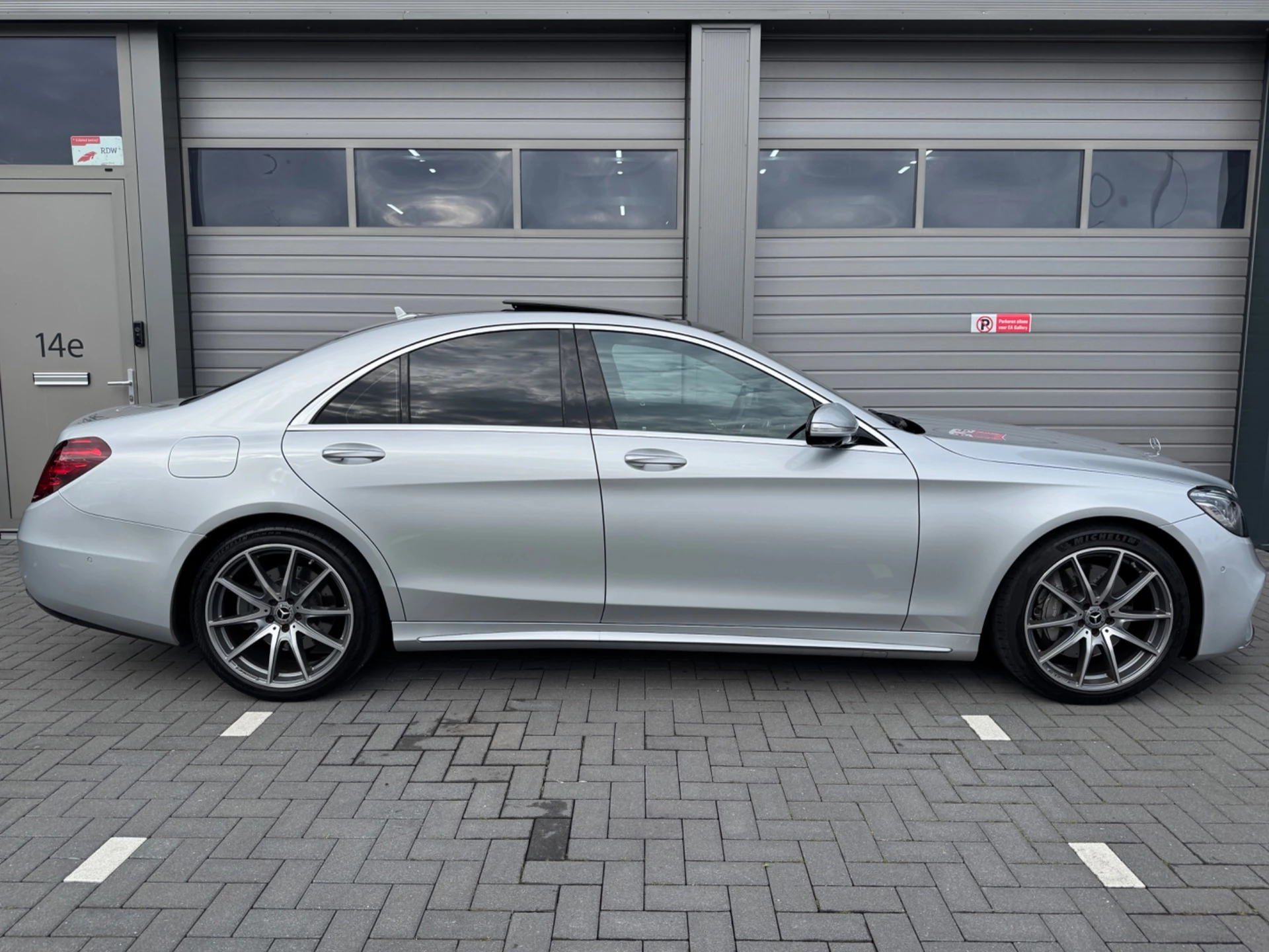 Hoofdafbeelding Mercedes-Benz S-Klasse