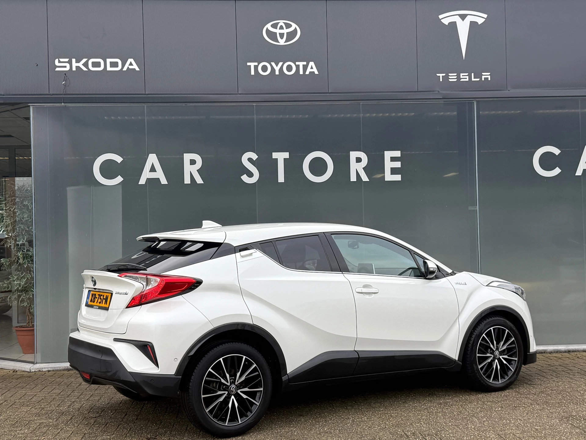 Hoofdafbeelding Toyota C-HR