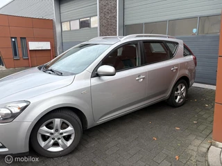 Kia cee'd Sporty Wagon 1.4 CVVT Navigator Plus Pack