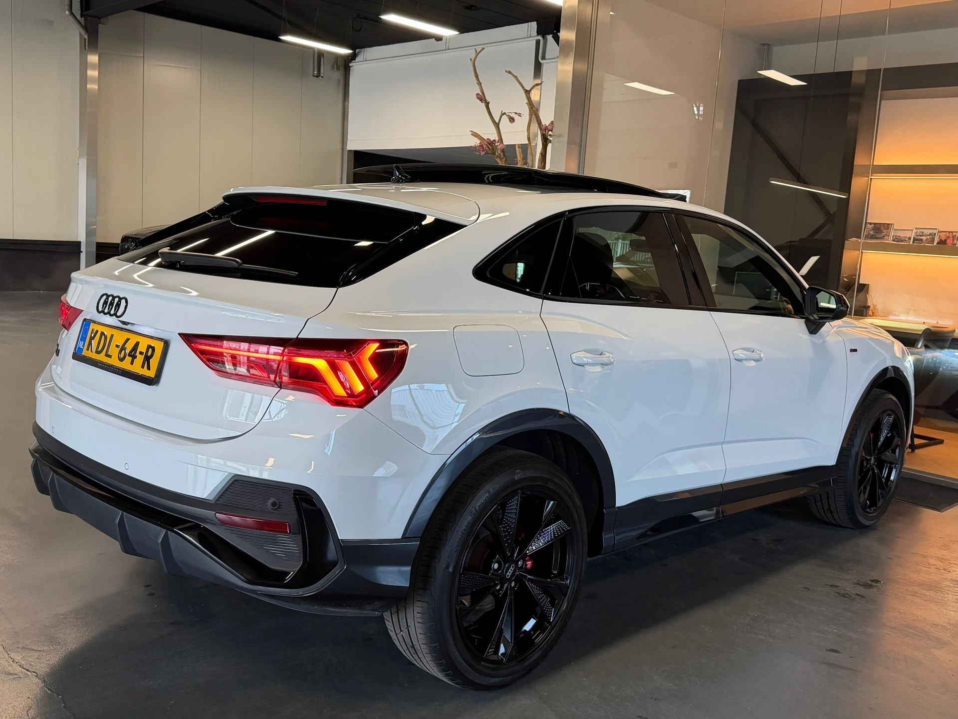 Hoofdafbeelding Audi Q3