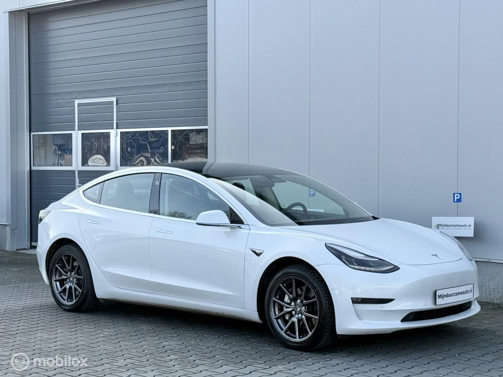 Hoofdafbeelding Tesla Model 3