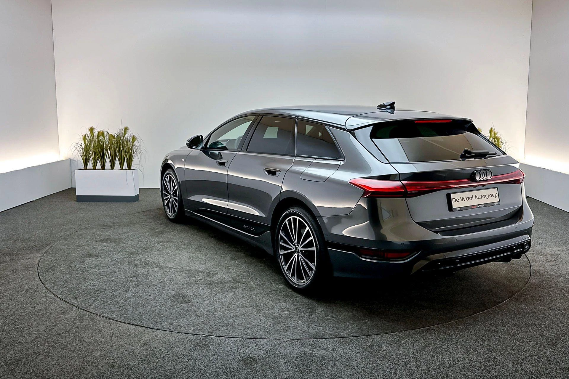Hoofdafbeelding Audi A6 Avant e-tron
