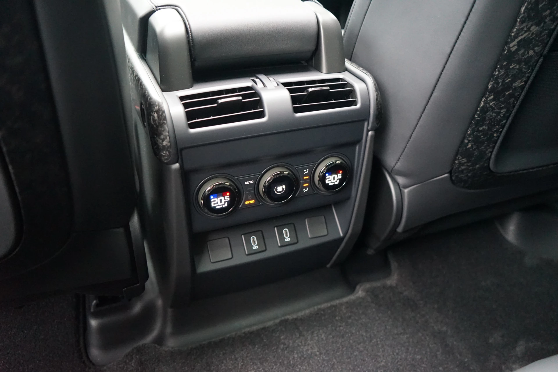 Hoofdafbeelding Land Rover Defender