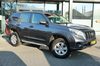 Hoofdafbeelding Toyota Land Cruiser Toyota Land Cruiser Landcruiser 150 2.8 D-4D 5DRS ACTIVE A/T VAN ( AUTOMAATBAK KAPOT )