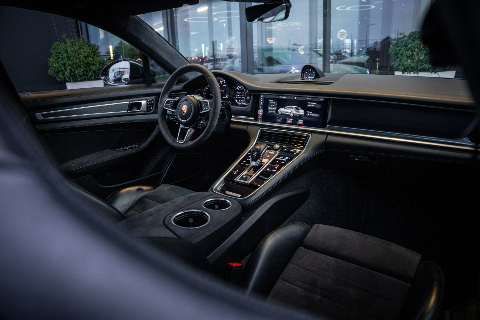 Hoofdafbeelding Porsche Panamera