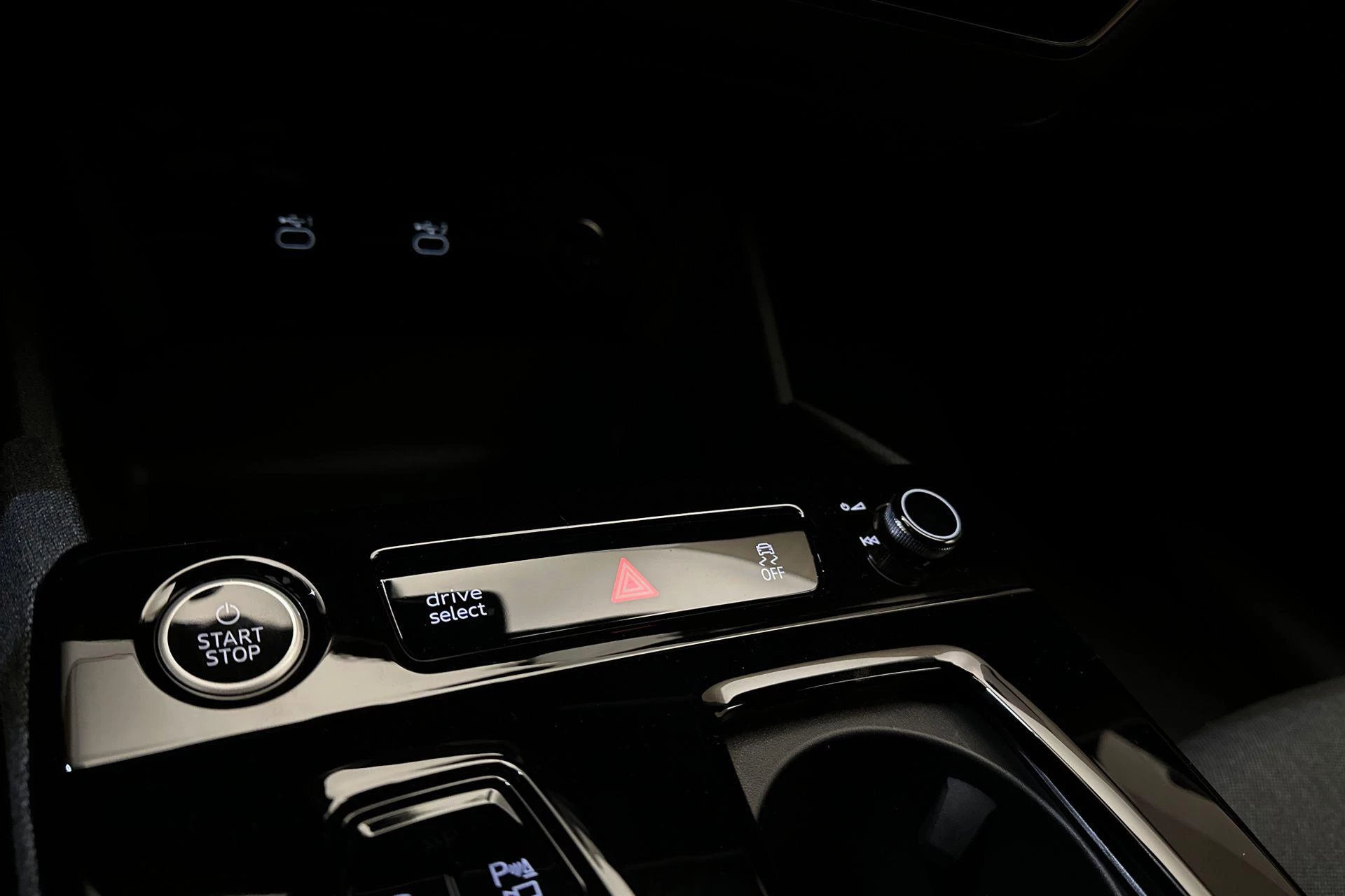 Hoofdafbeelding Audi A6 Avant e-tron
