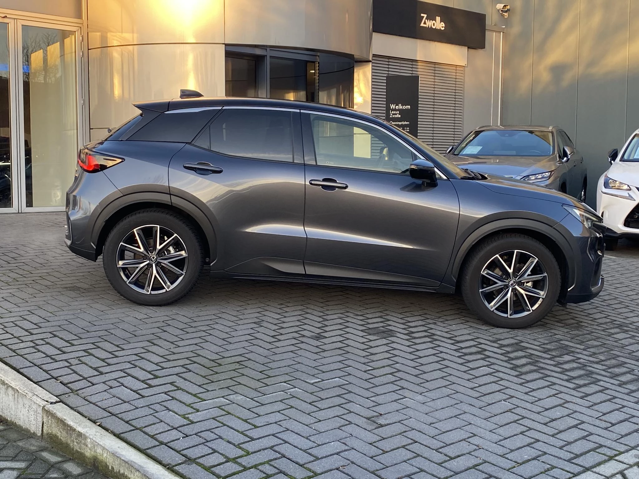 Hoofdafbeelding Lexus LBX