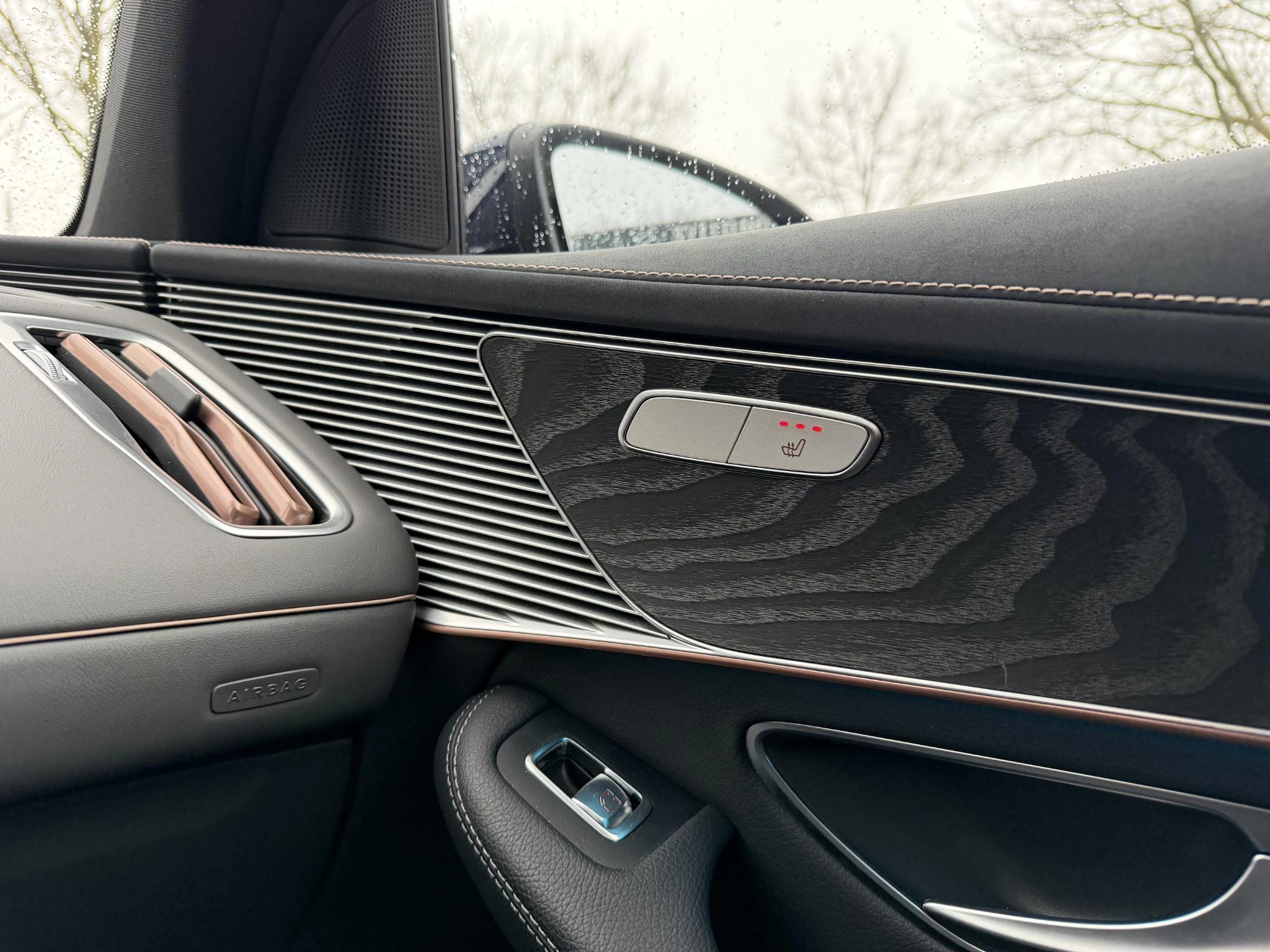 Hoofdafbeelding Mercedes-Benz EQC