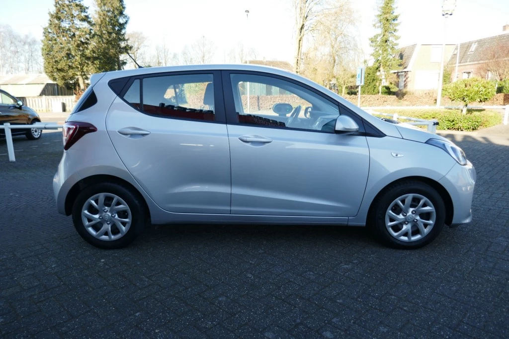 Hoofdafbeelding Hyundai i10