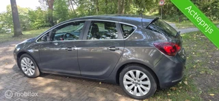 Dealer onderhouden Opel Astra 1.4 Turbo Cosmo 5 Deurs Airco!