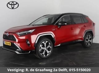 Hoofdafbeelding Toyota RAV4 Toyota RAV4 2.5 Plug-in Hybrid AWD Style Bi-Tone | Alarm klasse 3 | Trekhaak en 1.600 kg trekgewicht