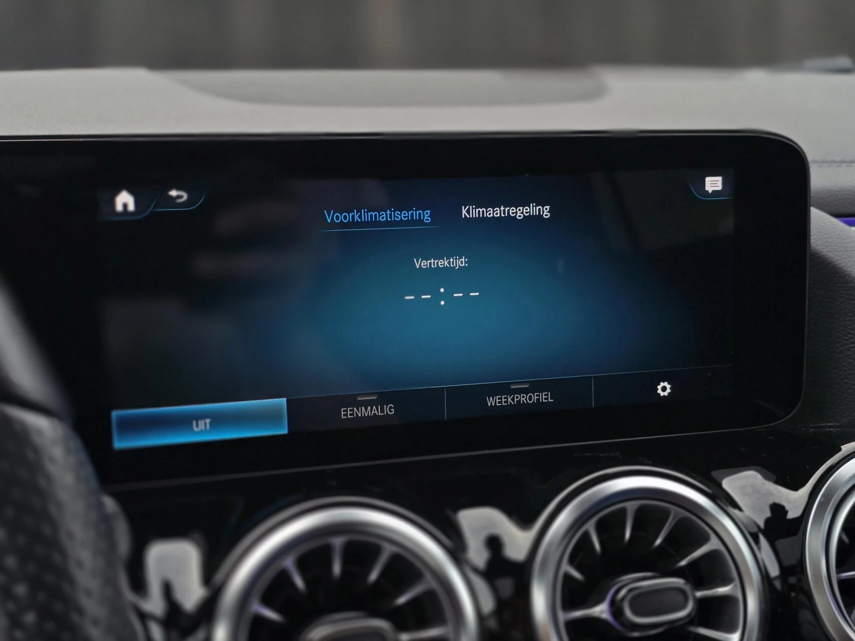 Hoofdafbeelding Mercedes-Benz EQA