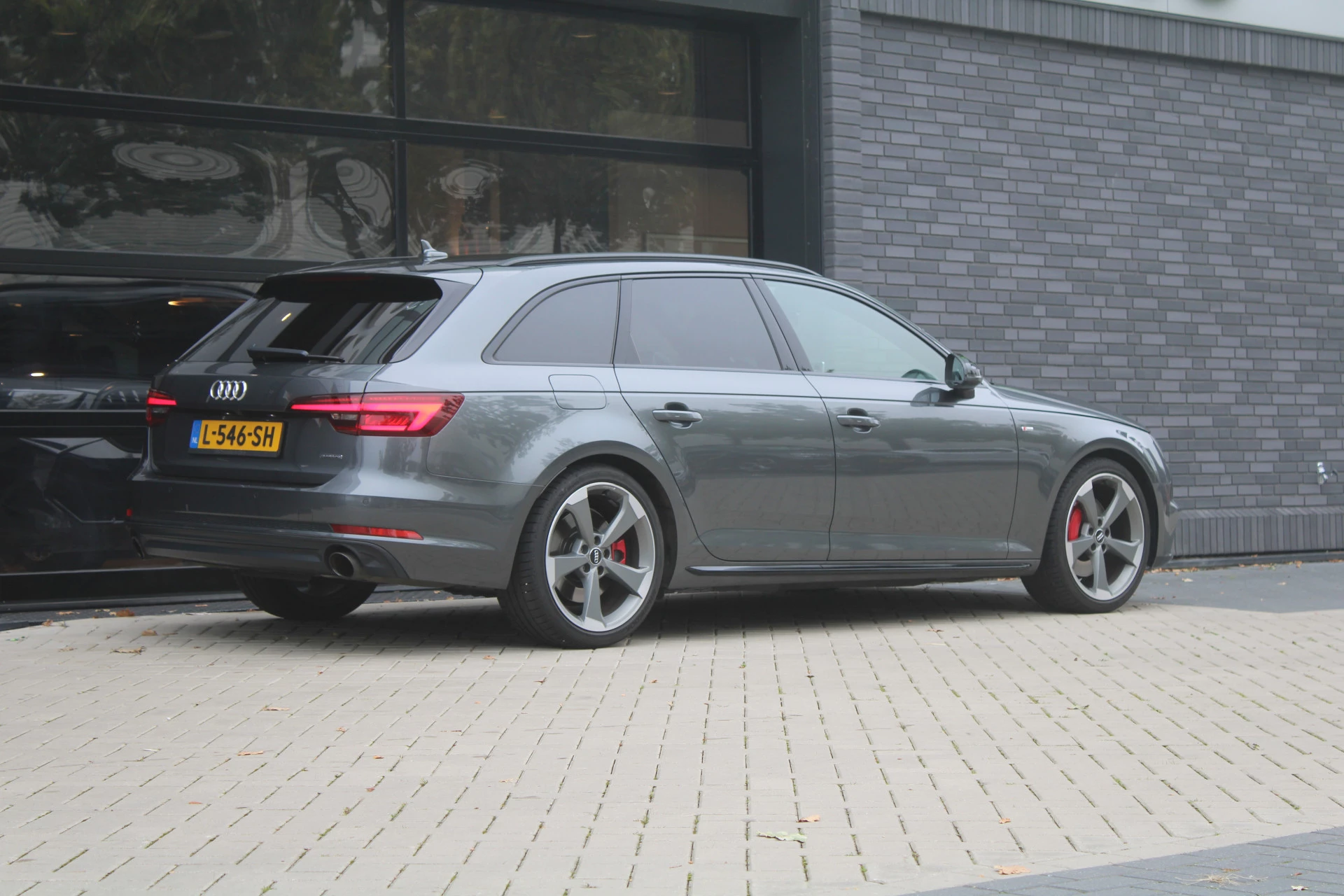 Hoofdafbeelding Audi A4