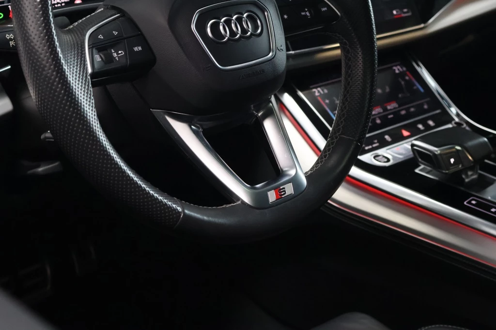 Hoofdafbeelding Audi Q8