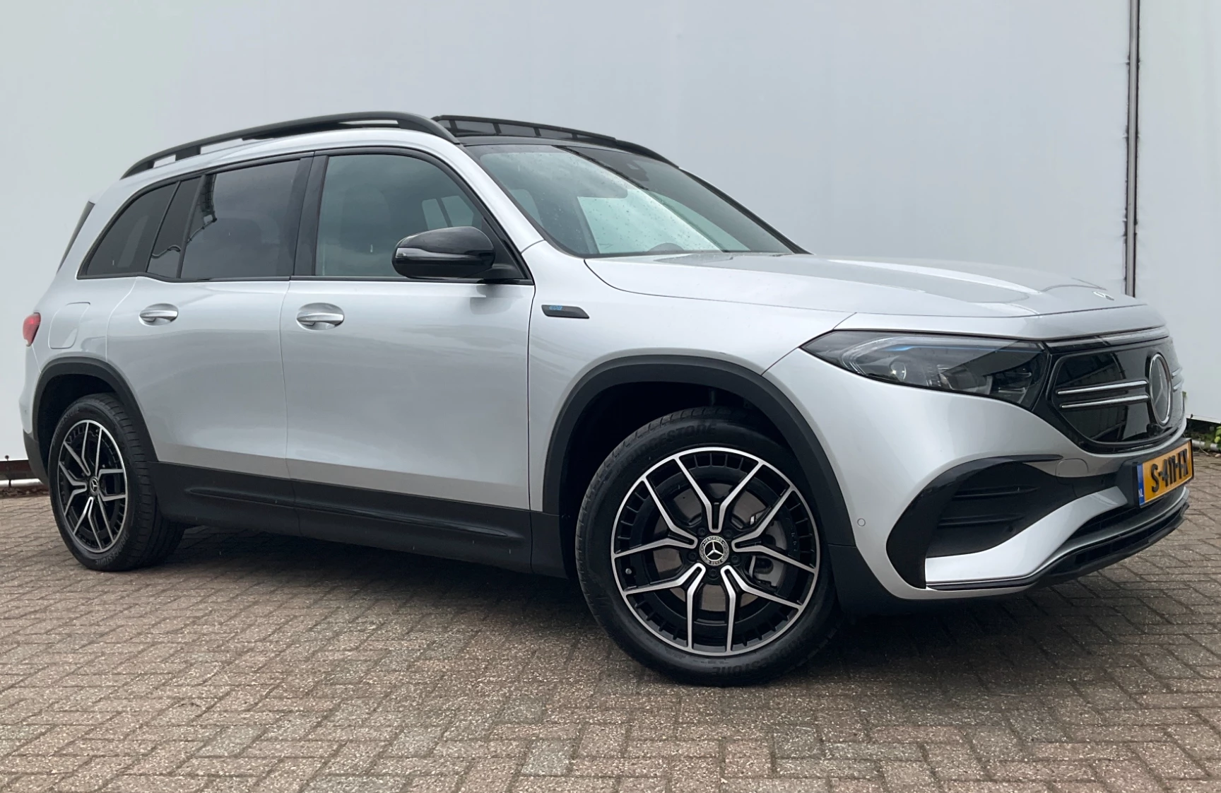 Hoofdafbeelding Mercedes-Benz EQB